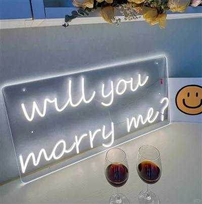 Clear Acryl Neon Sign